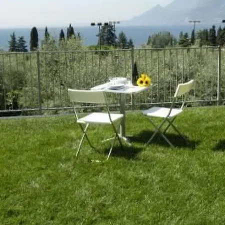 Dreizimmerwohnung Mit Teilweiser Seesicht By Interhome Malcesine