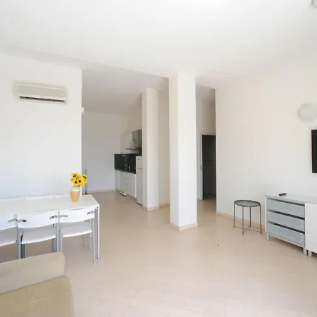 Dreizimmerwohnung Mit Teilweiser Seesicht By Interhome Malcesine